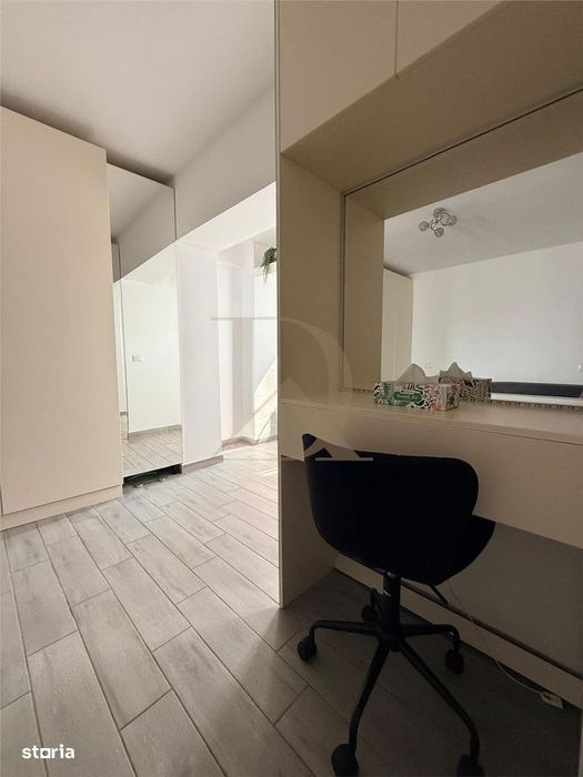 Centru Hala Centrala apartament 1 camera etaj intermediar la cheie