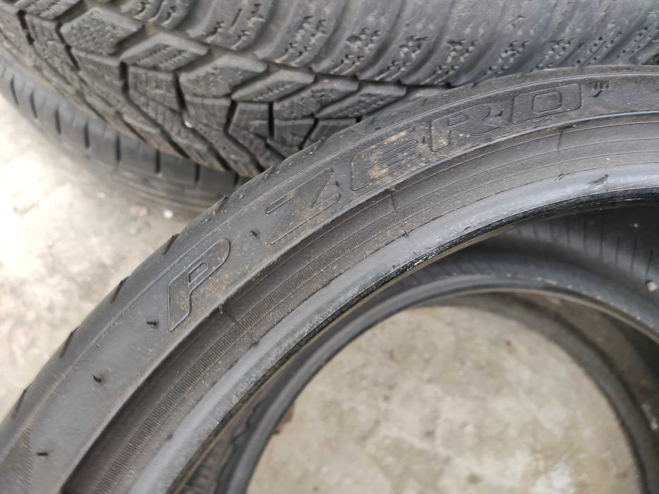 4бр Летни гуми 235 35 19 - Pirelli