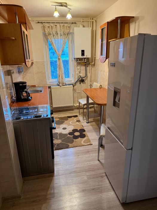 Proprietar inchiriez apartament 2 camere Deva