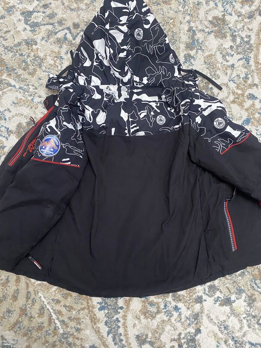 Продам куртки, двойки на мальчика 8 лет