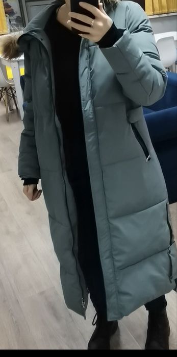 Зимняя куртка - пуховик