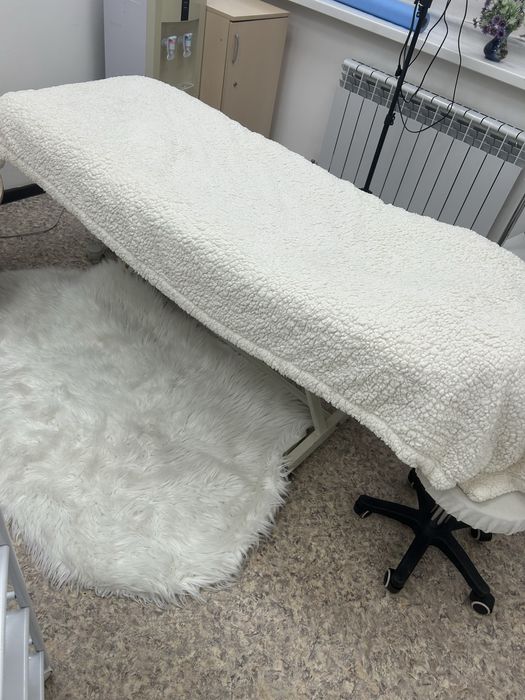 Продам кушетку рабочую