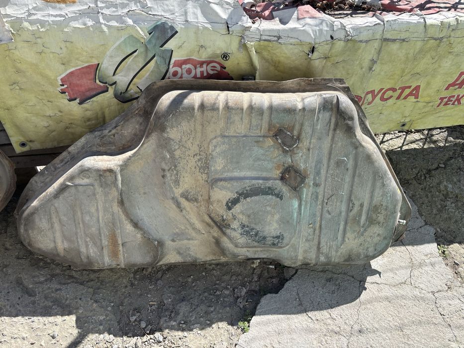 Продам бензобак на Опель вектра