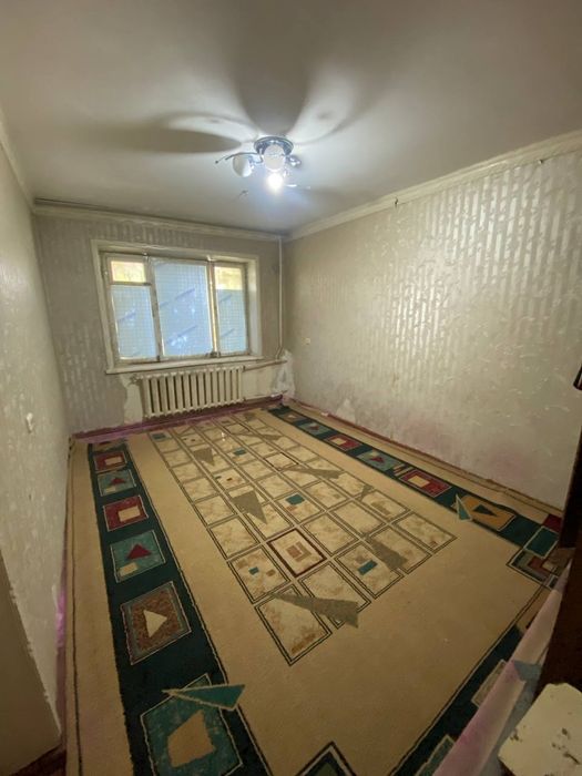 Продаётся квартира , Шота Руставелли 1/2/5