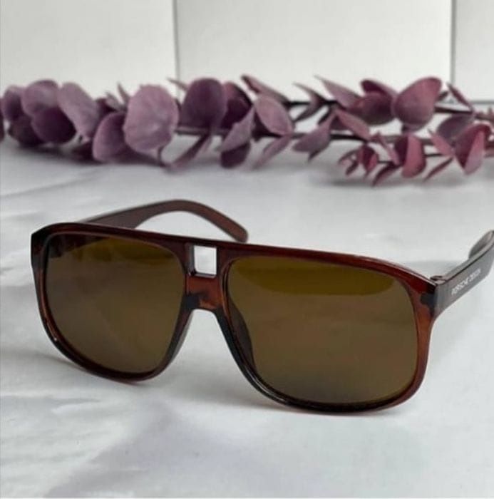 Продам солнцезащитные очки