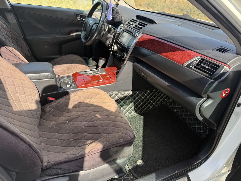 Продам Toyota camry