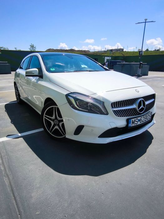 Mercedes-Benz~A class~Pachet AMG~Automat~Navigatie~Benzina~Euro6