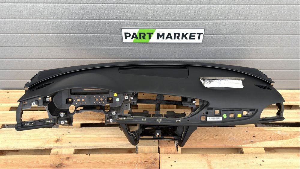 Гръмнало табло AUDI A6 C7 4G 4G1858041LL