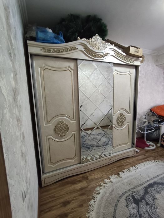Спальный гарнитур