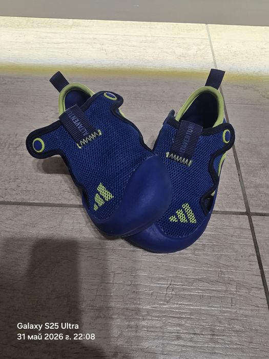 Adidas аква обувки