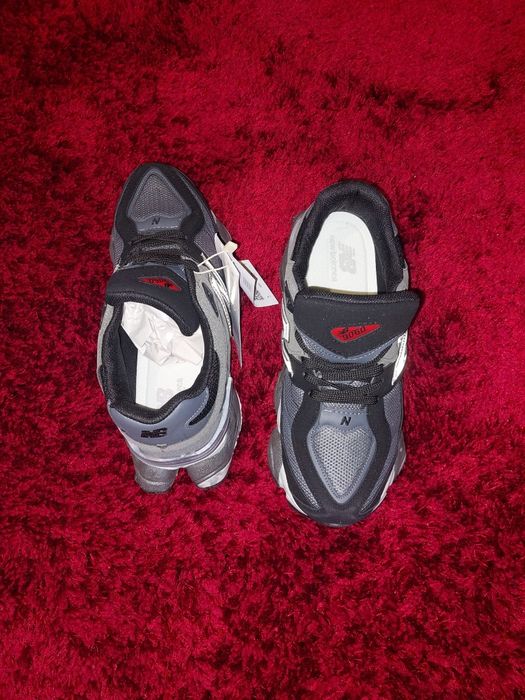 Adidași New Balance 9060