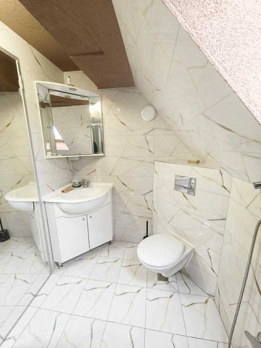 Дава се под наем Четиристаен апартамент в София, Зона Б-18 - 184 кв.м за 897.6 € - Снимка #11