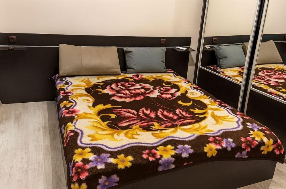 Дава се под наем Тристаен апартамент в Варна, Колхозен пазар - 70 кв.м за 450 € - Снимка #3