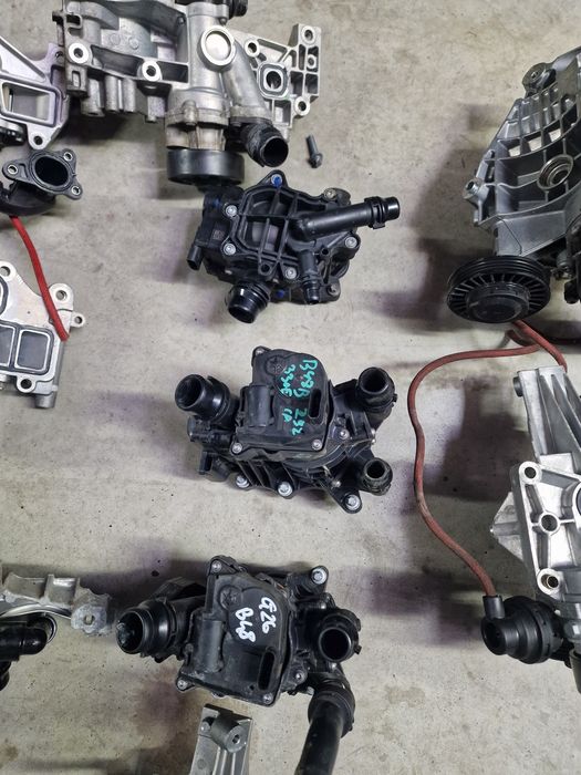 Termostat pompa apa bmw g20 g21 g26 g30 g31 g01 g02 g11 g12 b48 b58 330e 320i 530i