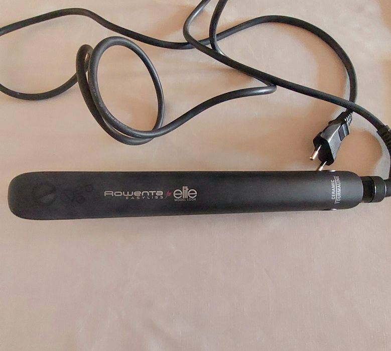 Преса Rowenta Elite Model Look Easyliss SF1512, 200 градуса, Черна