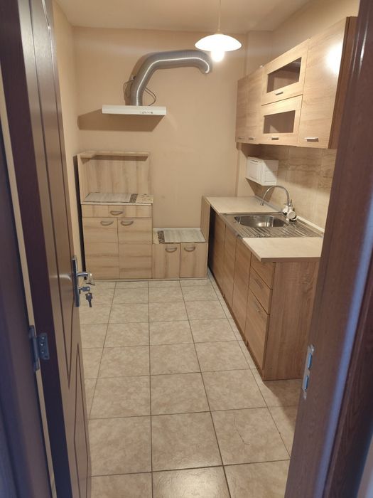 Давам под наем двустаен апартамент