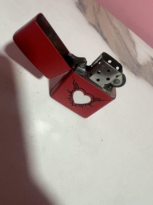 Brichega Zippo originala , a fost utilizatǎ dar functioneaza perfect