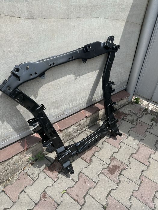 Подрамник  Terrano Almera  Duster Sandero Logan Arkana Kaptur