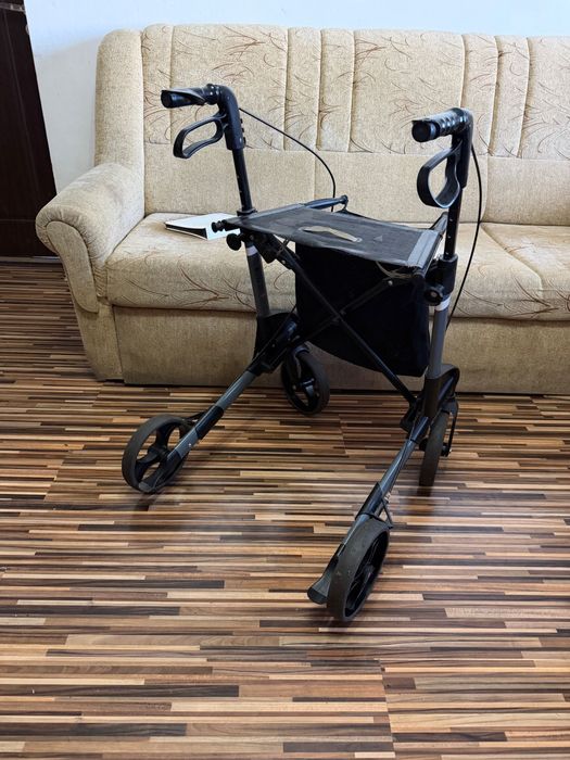 Rolator persoane handicap