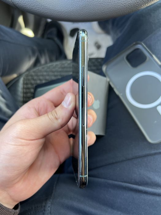 Iphone 11 pro  karobka bor