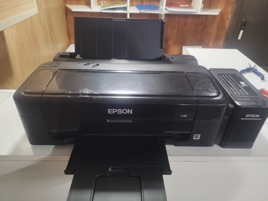 Продам принтер Epson l132