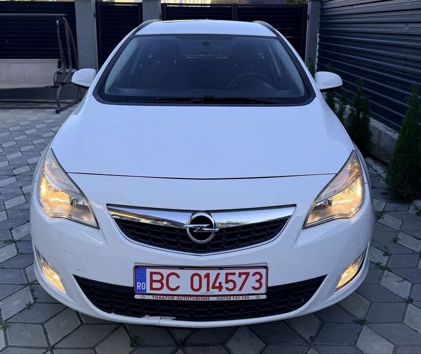 OPEL Astra 2013 — imagine 5