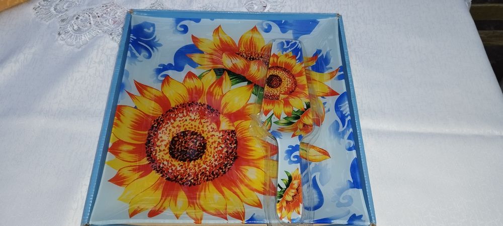 Новая тортница 
Отлично подойдёт для фруктов и сладостей