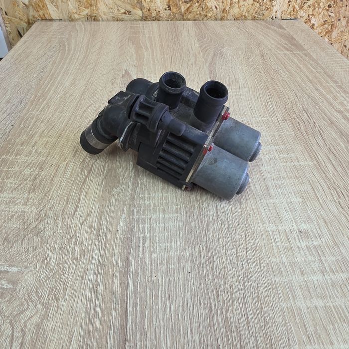 Клапана (кран)  печки Мерседес W210