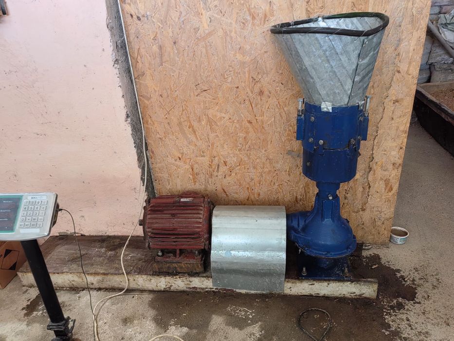 Гранулятор для комбикорма