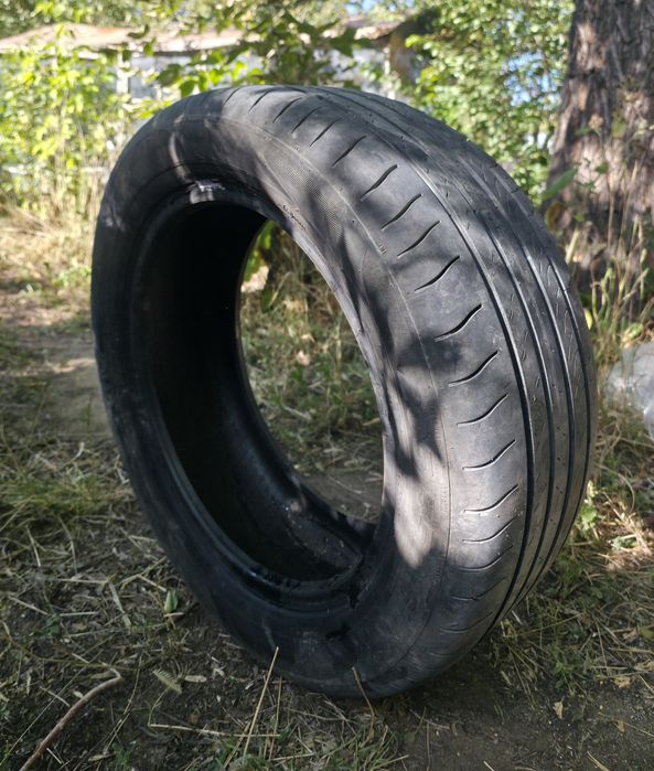 Покрышка 205/55R16 (с дефектом)