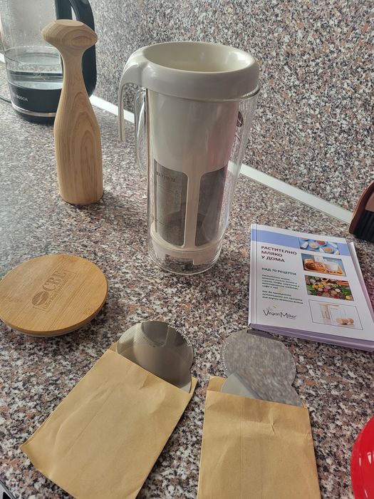 Нов Veganmilker за приготвяне на ядкови млека