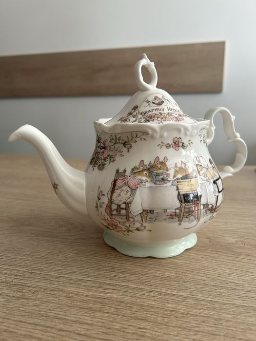 Brambly Hedge чайник, костен порцелан