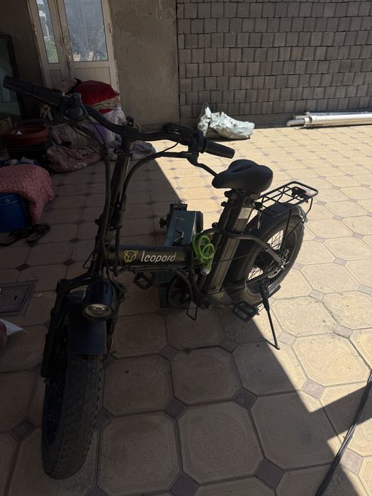 Продам скутор е- баик срочно
