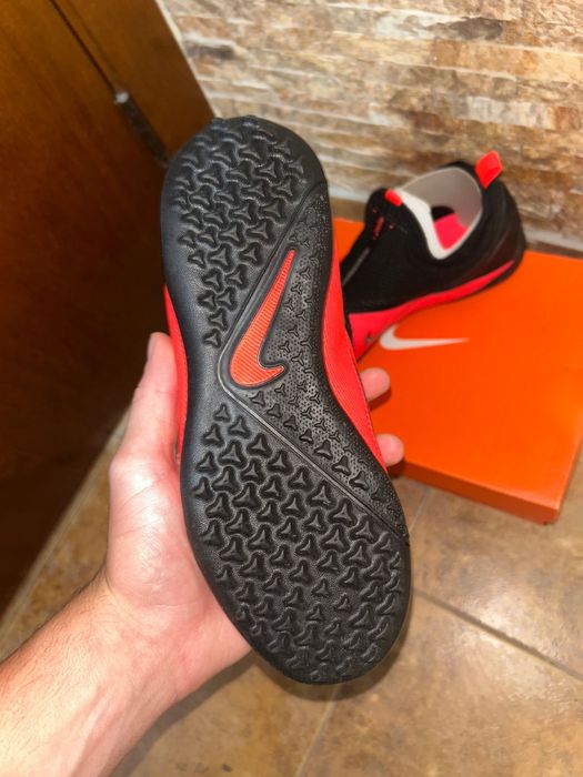 Детски футболни обувки Nike Phantom