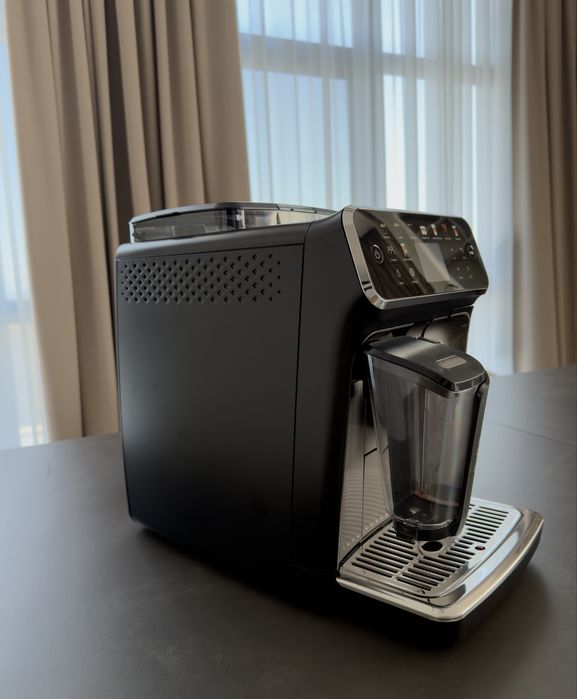 Кафемашина Philips LatteGo