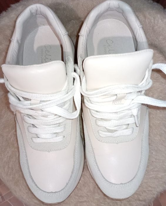 Продам кроссовки