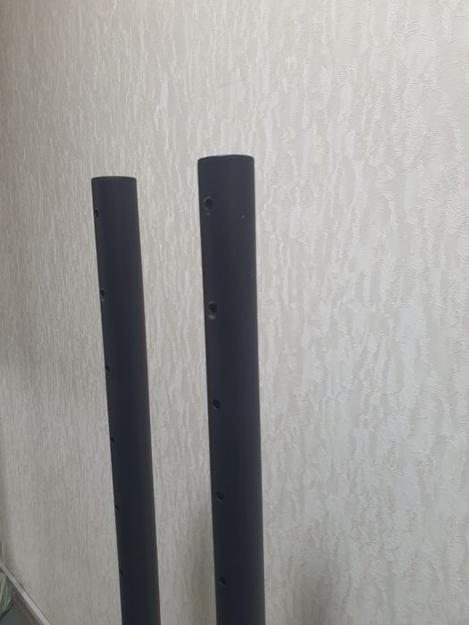 Televizor oyoqlari. Ishlatilgan, ammo yaxshi holatda.