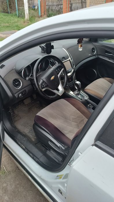 Продам Шевроле Круз