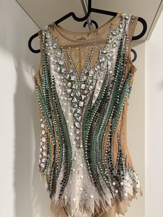 Наем трико художествена гимнастика Пловдив