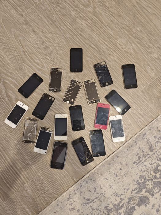 Iphone 4 si 4s pentru piese