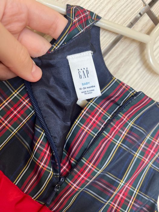 Baby GAP официална рокля с гащички, 18–24 месеца
