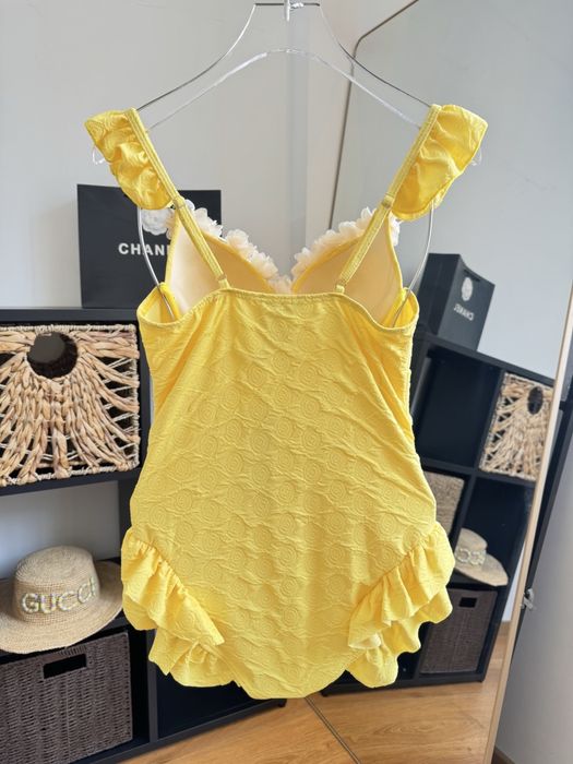 Costum de baie Chanel , calitate premium , pe comanda , nou , M