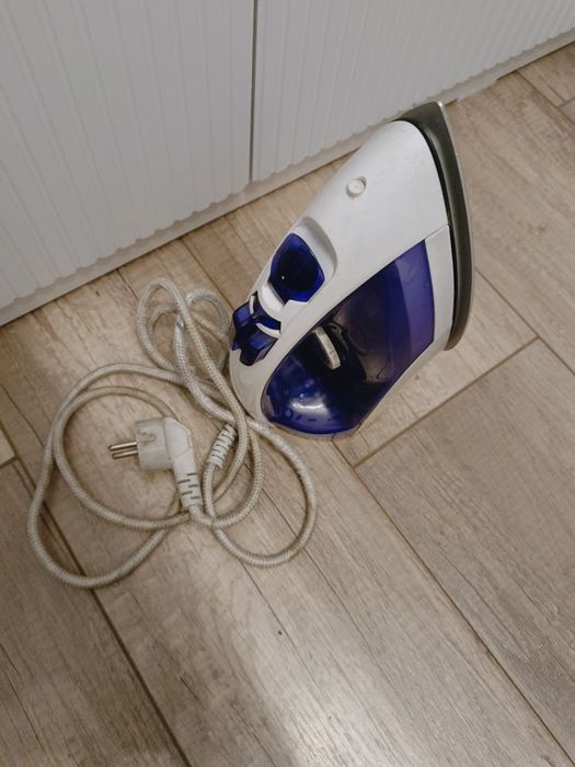 Продам Рабочий Утюг Panasonic NI E500T