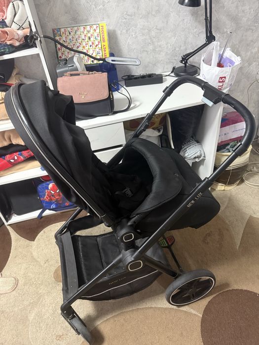 Продам коляску от 0 до 3 лет