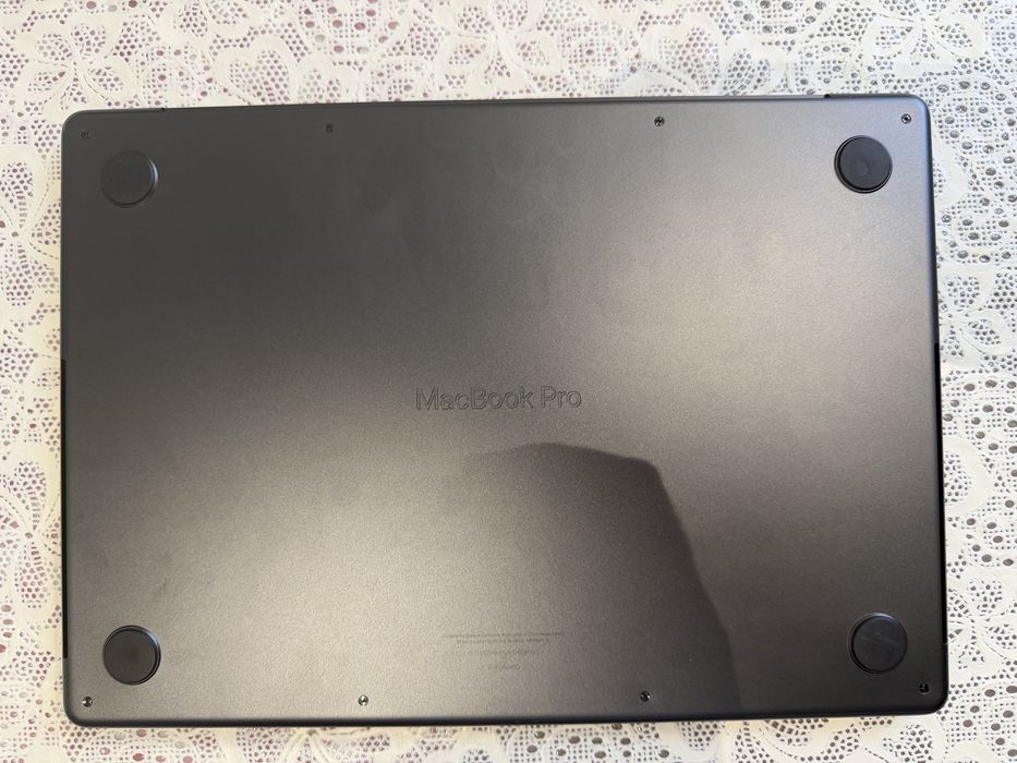 Apple MacBook M3 Pro