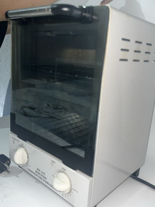 Сухожаровый шкаф