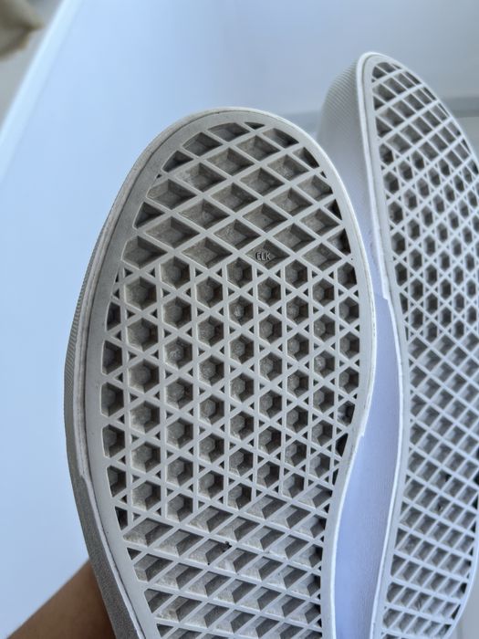 Бели Vans old school