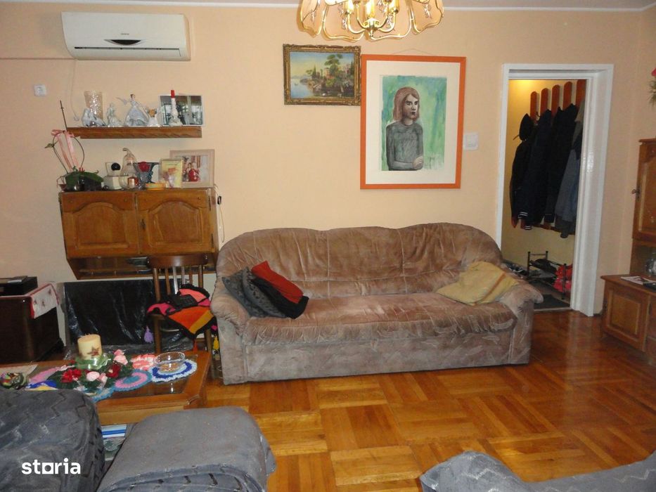 Apartament 3 camere conf. 1, 2 balcoane, et. 3, Vlaicu - Lebada, 73 mp