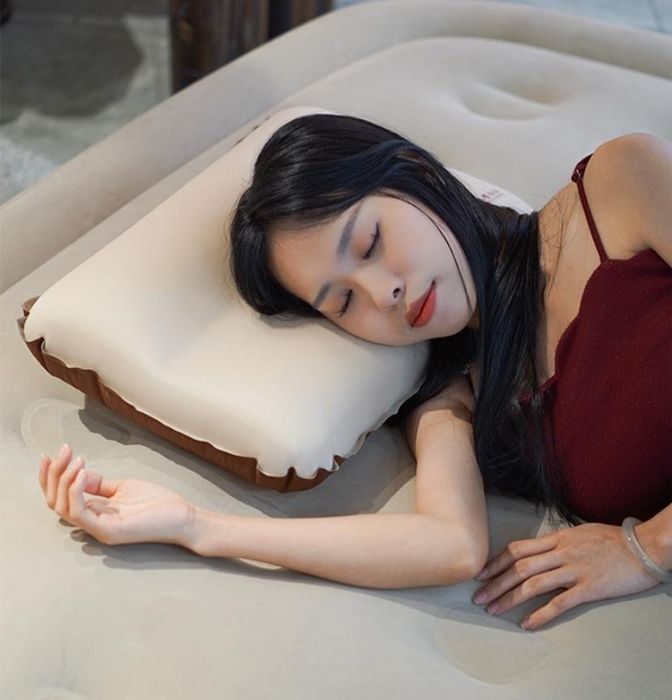 Автомобильный матрас со встроенным насосом