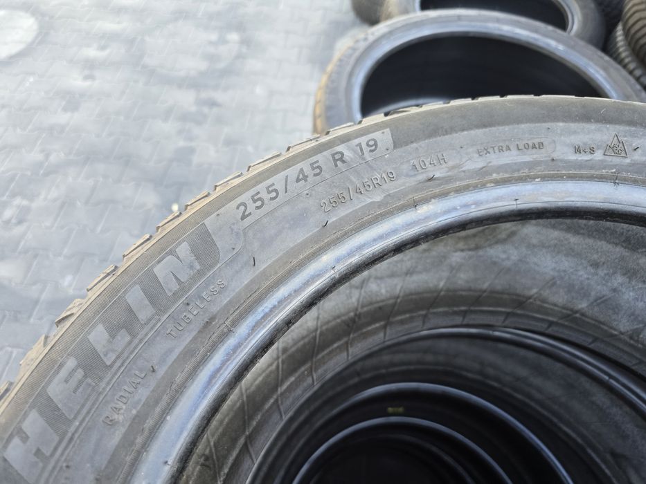 255 45 19 Michelin m+s